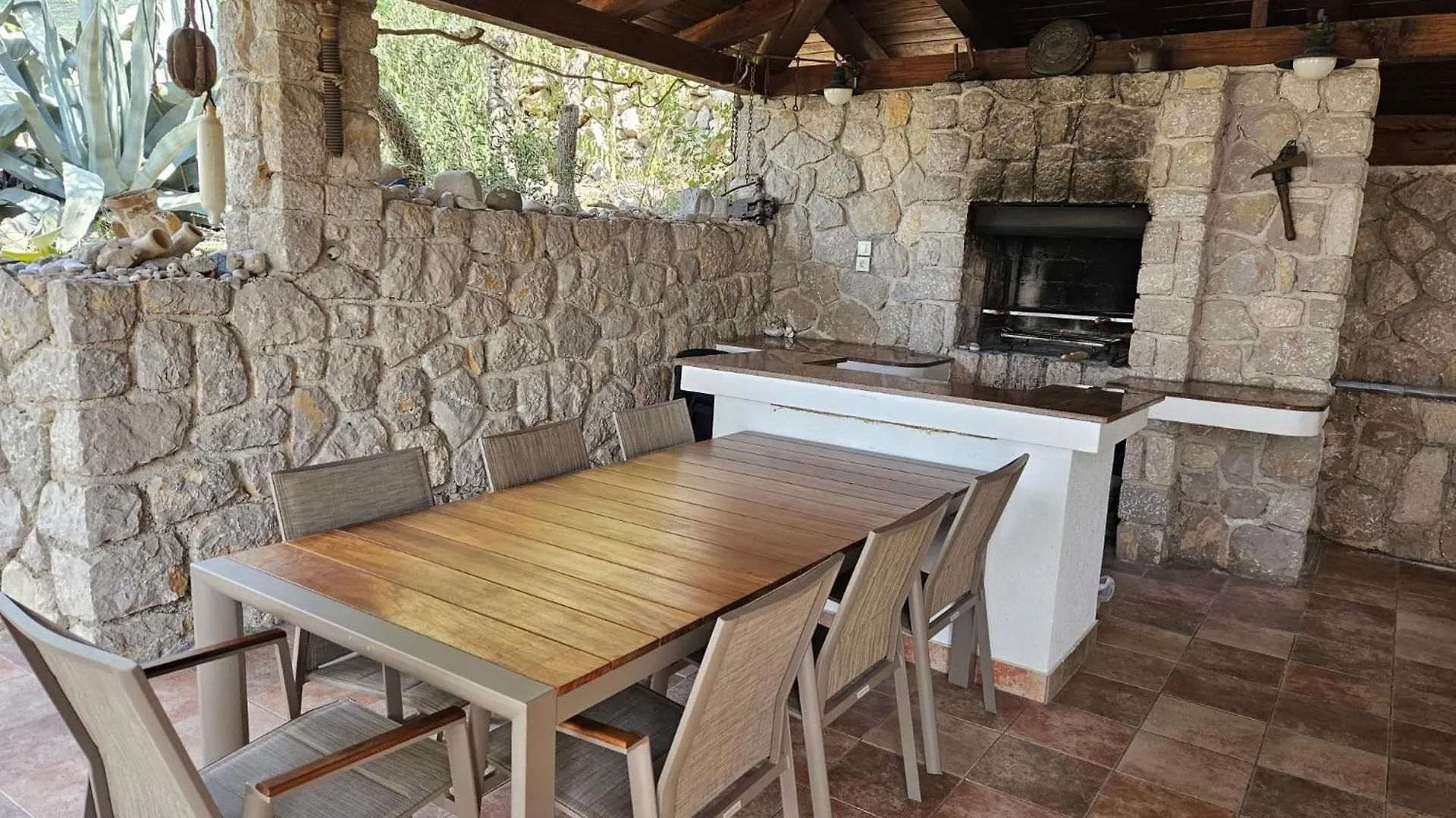 Azure Horizon Villa Miholascica